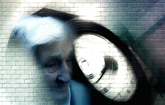 Estudios sobre Alzheimer deben considerar particularidades del paciente