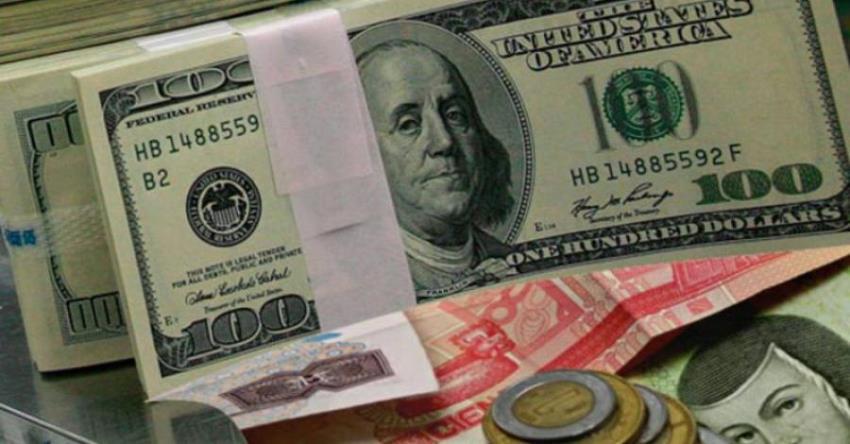 Dólar se cotiza, en promedio, a 19.84 pesos en el aeropuerto capitalino