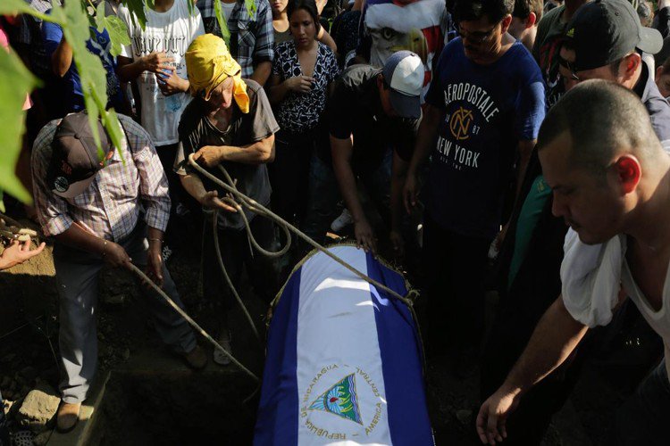 Nicaragua reactiva Diálogo en medio de represión que deja cinco muertos