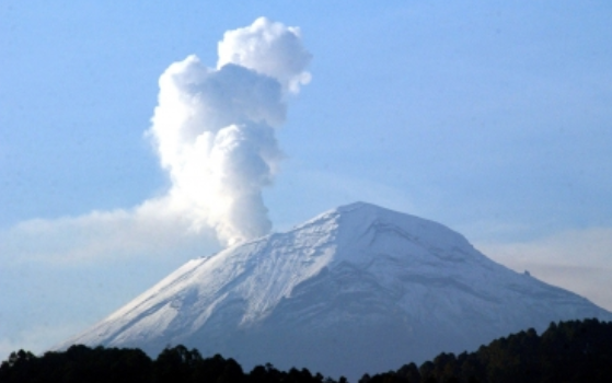 Popocatépetl emite nueve exhalaciones de baja intensidad