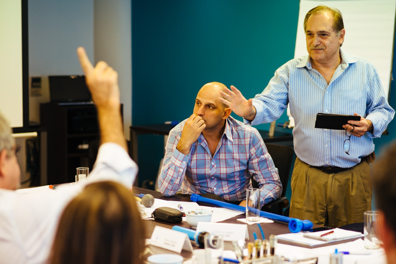 Estrategías, clave para que empresarios afronten desafíos: experto