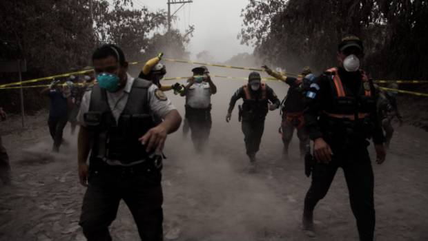 Descartan afectaciones en Chiapas por erupción de volcán en Guatemala
