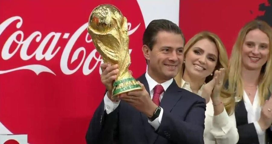 Peña Nieto se congratula por ganar sede compartida del Mundial en 2026
