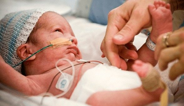 Crean prueba que predice de manera confiable riesgos de parto prematuro