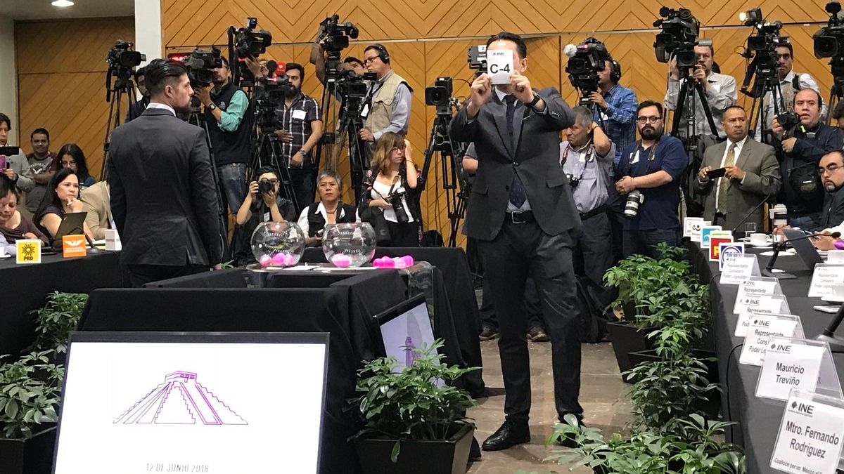 Realizan sorteo del tercer y último debate presidencial