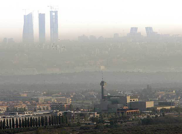 Científicos desarrollan material que captura gases tóxicos de la atmósfera