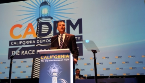 Avanza plan para dividir a California en tres estados