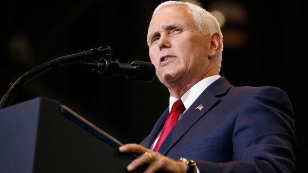 Vicepresidente de EUA insta a América Latina a aislar a Venezuela