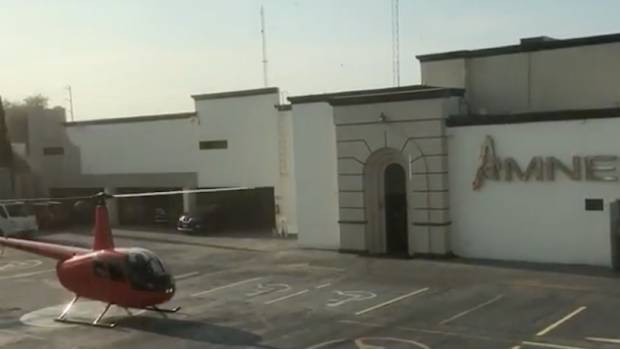 VIDEO: Sorprende a Monterrey llegada de helicóptero a table-dance