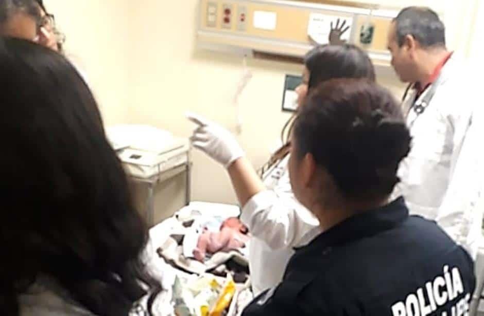 Abandonan a bebé de 4 horas de nacida en un parque