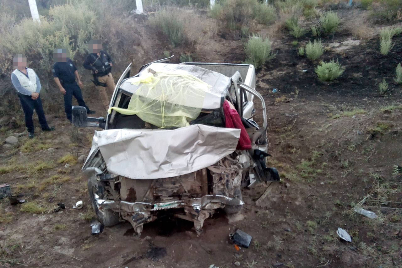 Muere mujer y su bebé en accidente