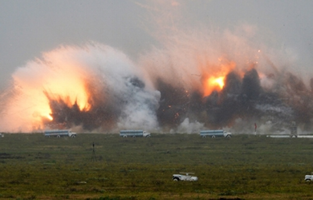 Irak bombardea otro centro de mando del Estado Islámico dentro de Siria