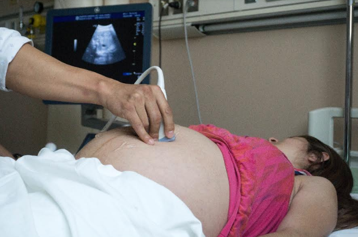 Capacitan a médicos de primer nivel en atención a mujeres embarazadas