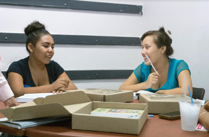 Reciben atención del IEEA en alfabetización, primaria y secundaria