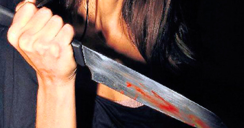 Joven viola a su exnovio amenazándolo con un machete