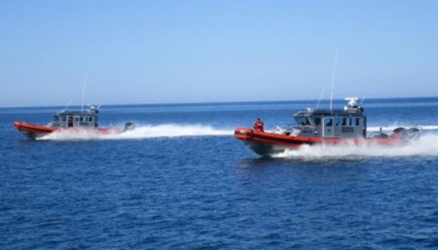 Marina rescata a 4 tras desplome de avioneta en BC