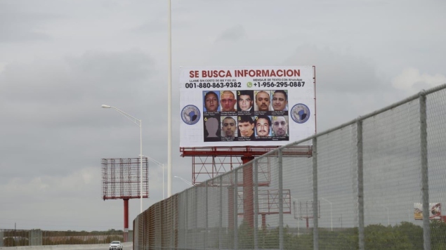 Autoridades fronterizas colocan lista de los más buscados en accesos internacionales