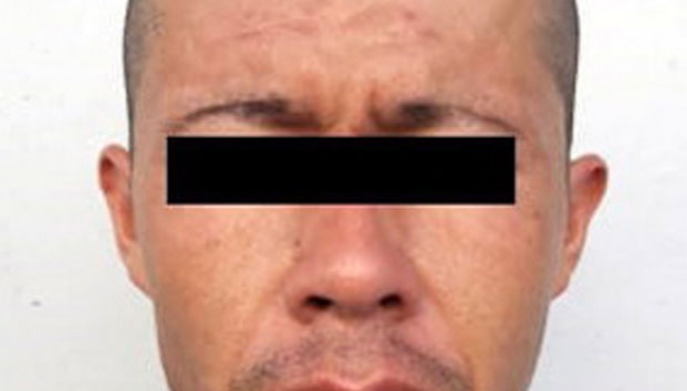 Secuestra y deja a víctima en maleta