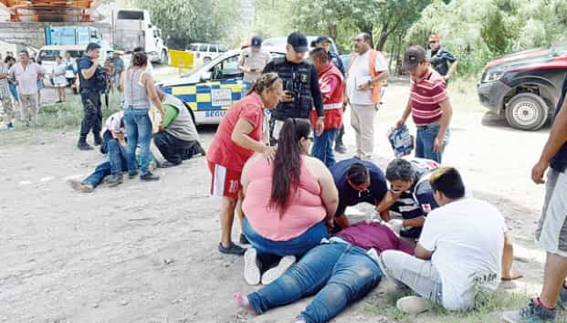 Jovencitos saltan de puente en Castaños; tren los arrollaría por tomarse “selfie”