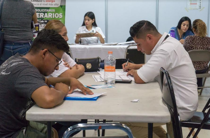 Se ofertan mil 800 vacantes en Feria de Empleo en Torreón