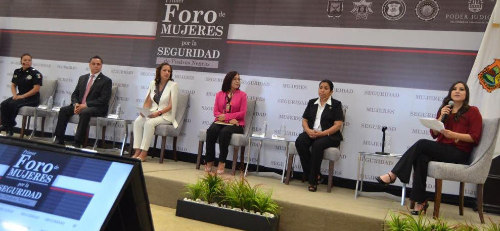 Realizan foro de mujeres “Por la Seguridad de Piedras Negras”