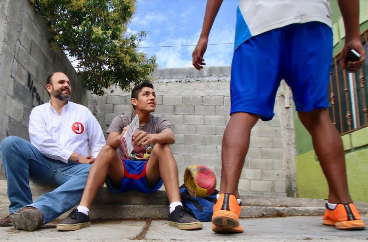 Trabajaré desde el senado para disminuir el abandono infantil: Jericó