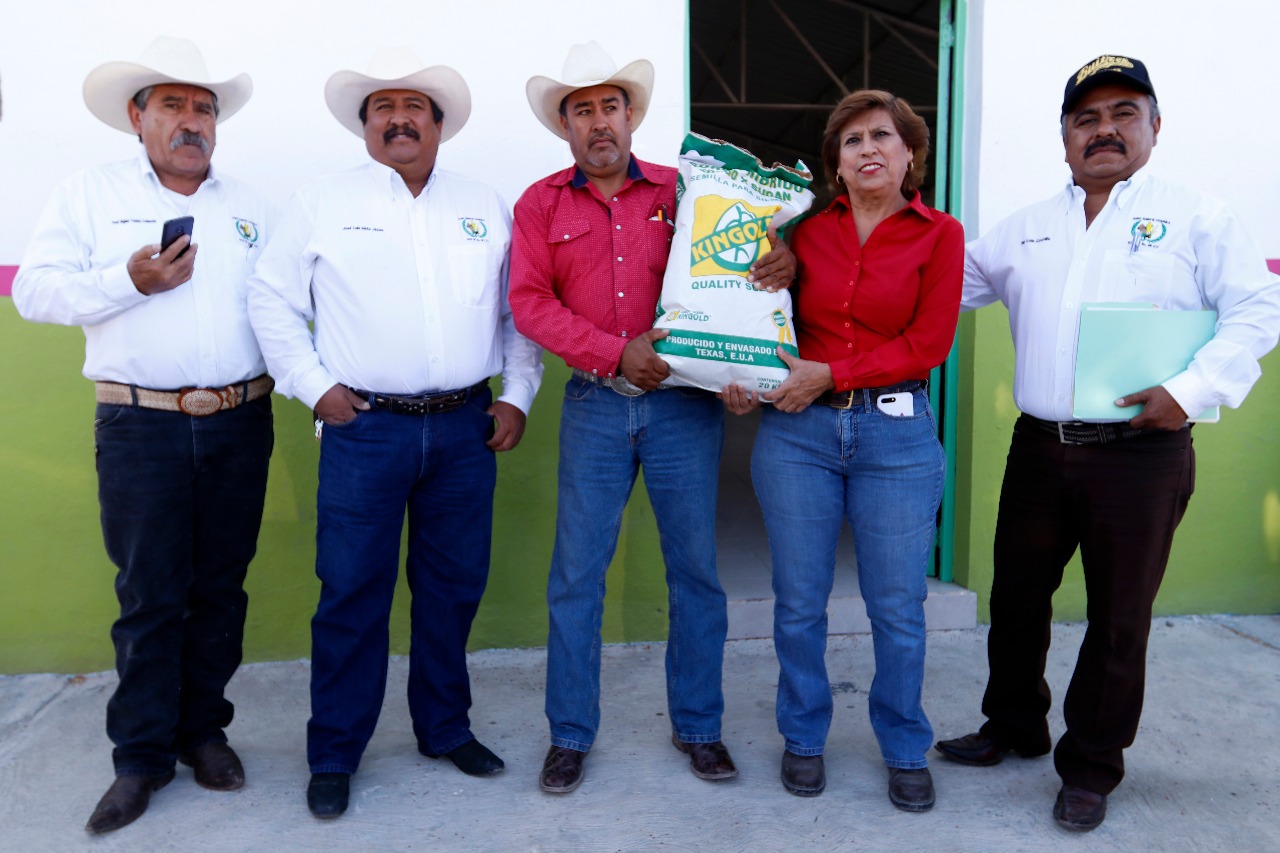 Lleva Gobierno de Saltillo más apoyos al campo