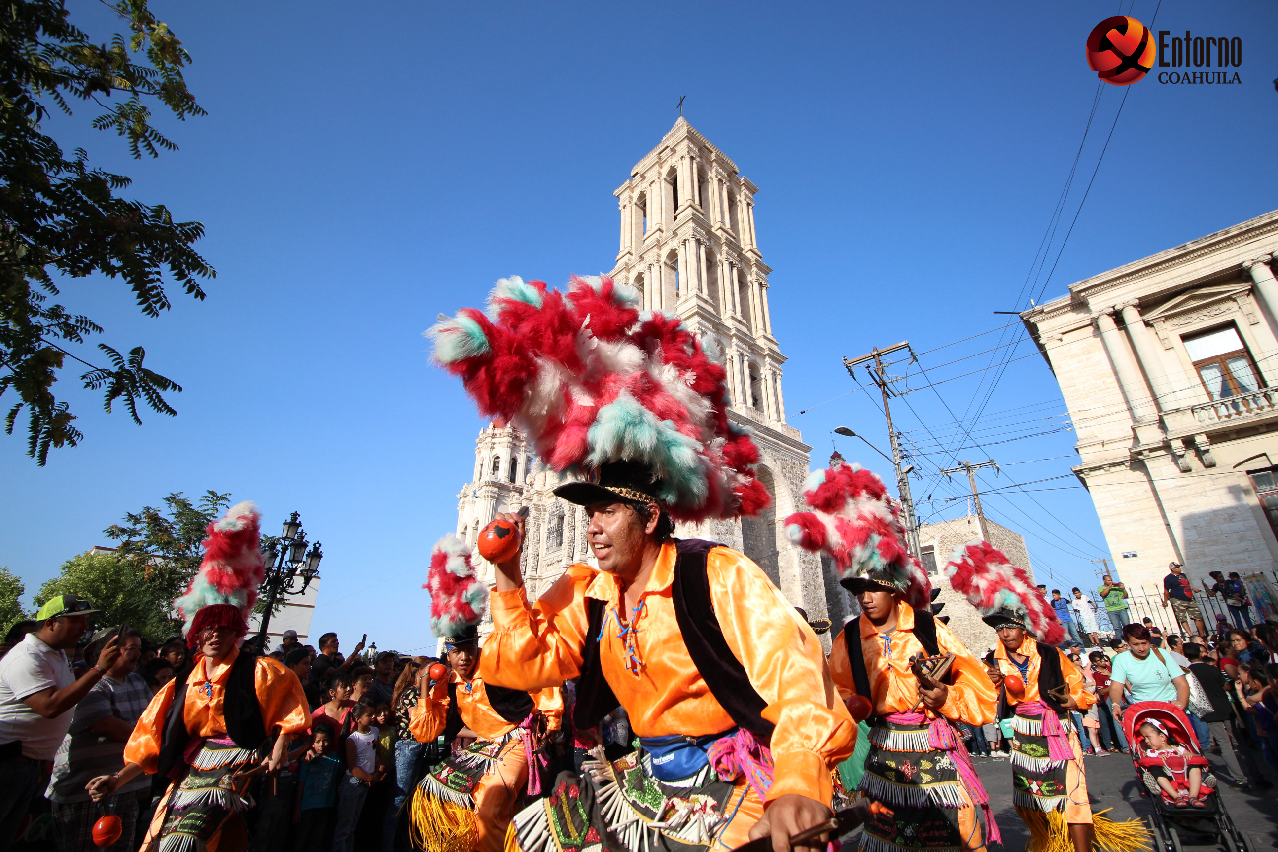 Festejan con Matlachinada <br>el 441 aniversario de Saltillo
