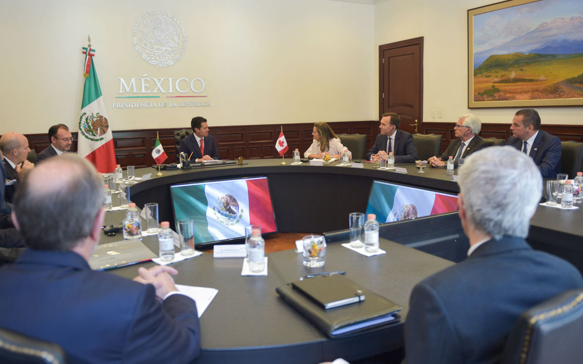 Reitera EPN disposición de apoyar a equipo de transición de AMLO