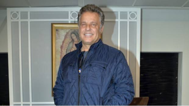 Alexis Ayala sufre infarto y se encuentra en terapia intensiva