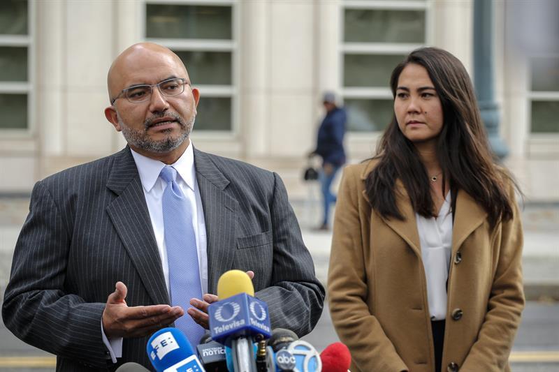 Abogado de El Chapo amenaza con dejar el caso