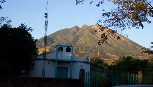 Niña de 3 años pasó 24 horas perdida en el cerro