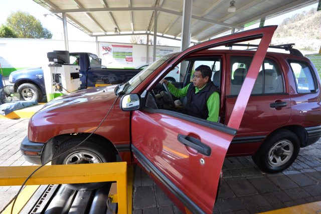 Contraloría quita puesto de coyotes en Verificentro