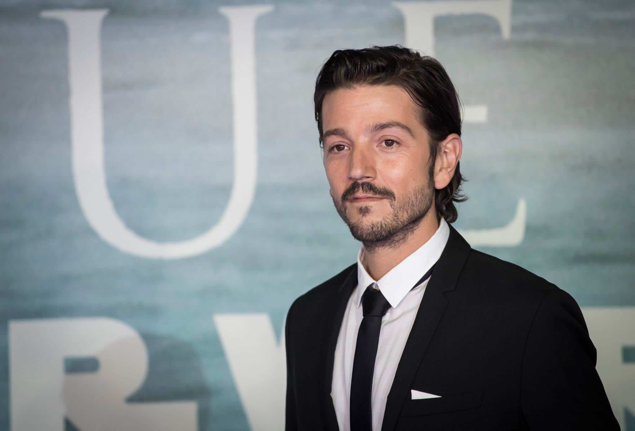 Revelan la primera imagen de Diego Luna como protagonista de “Narcos”