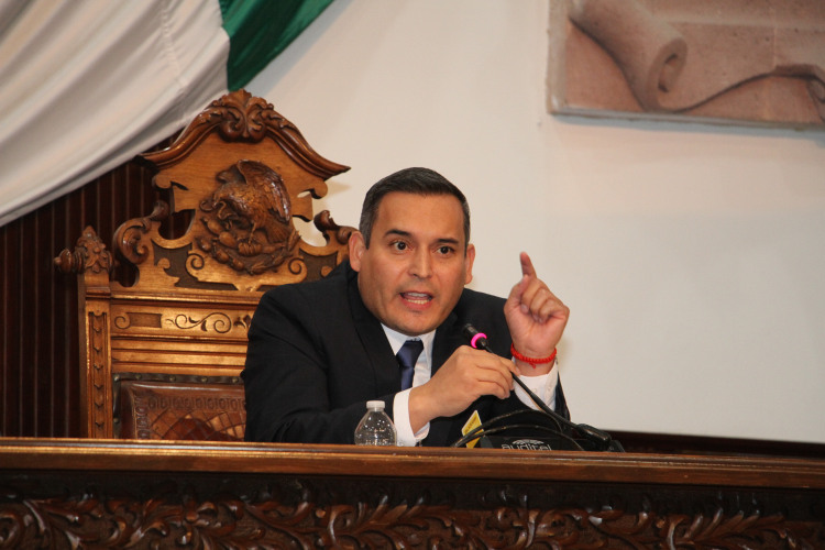 Cobardes, acusaciones del diputado <br>Juan Carlos Guerra: Edgar Sánchez