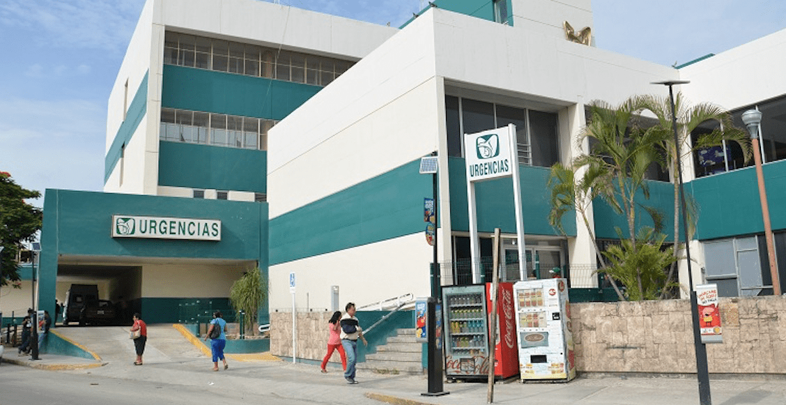 En el IMSS reimplantan brazo a un niño que lo metió a la lavadora