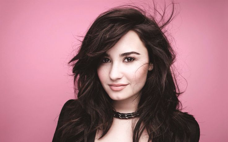 Demi Lovato ya está fuera de peligro y con sus familiares