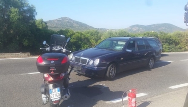 George Clooney se accidentó con una moto en Italia