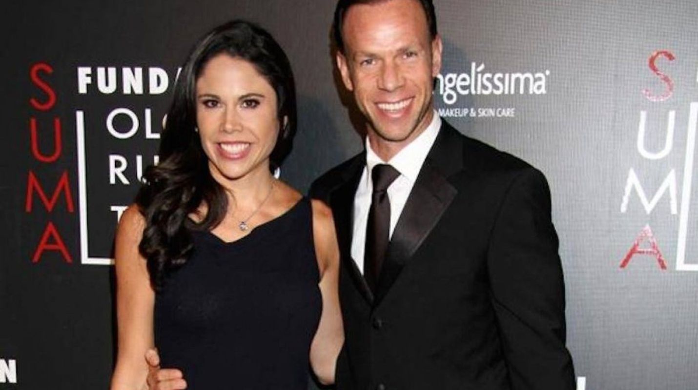 Zague se disculpa con Paola Rojas tras video