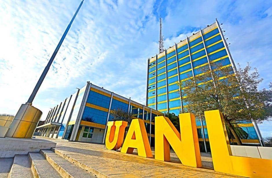 Empresas extranjeras apoyarán con becas a mujeres estudiantes de la UANL
