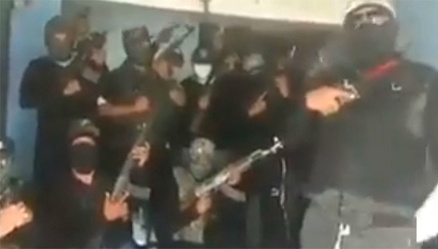 VIDEO: CJNG anuncia ‘limpia’ de huachicoleros en Puebla