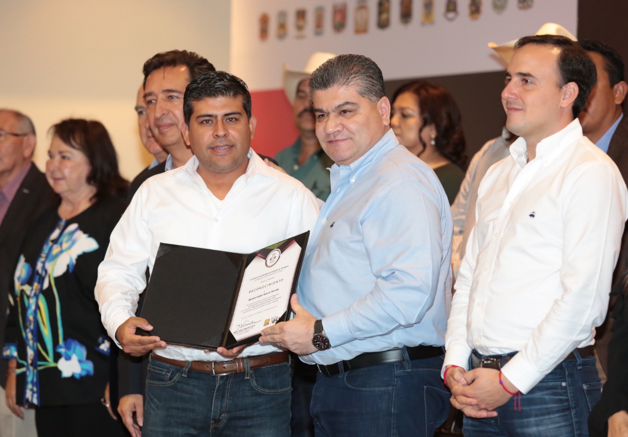 Entrega Gobernador recursos para 53 proyectos culturales