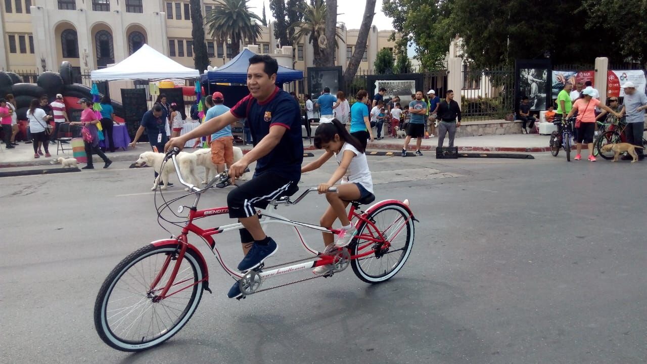 Llegan bicicletas tándem al Paseo Saltillo