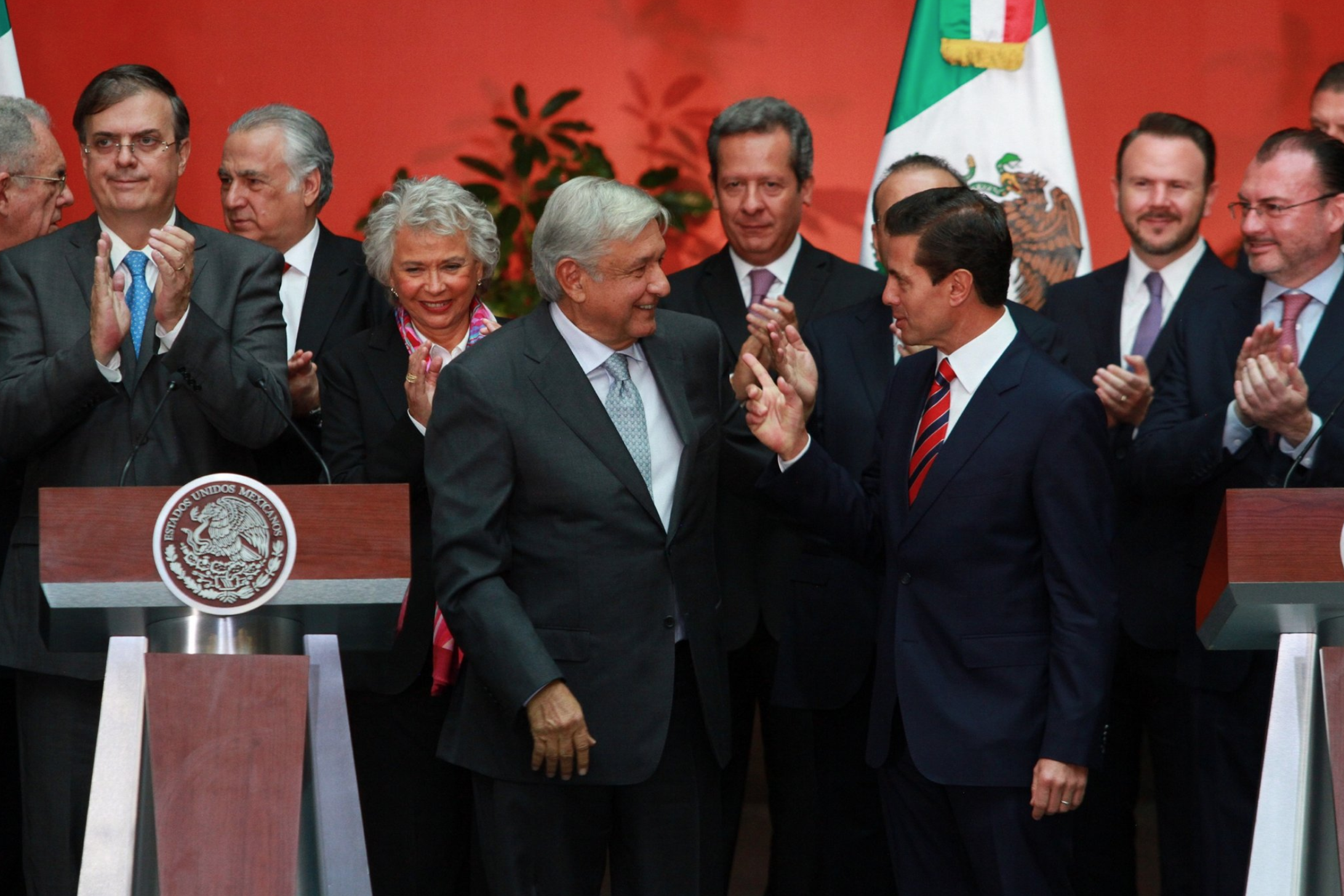 Inician transición Peña Nieto <br>y AMLO; acuerdan respeto