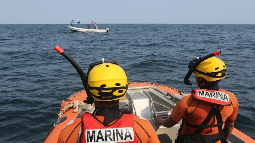 Aseguran lancha con casi dos toneladas de cocaína en Acapulco