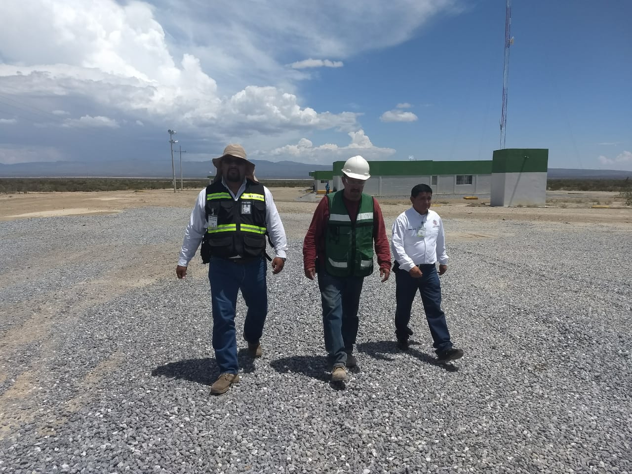 Trabaja SEMNSA en forma segura <br>y dentro de las normas legales