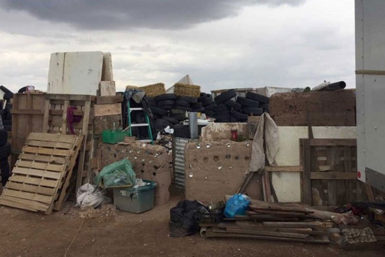 Rescatan a 11 niños esclavizados en desierto de EU