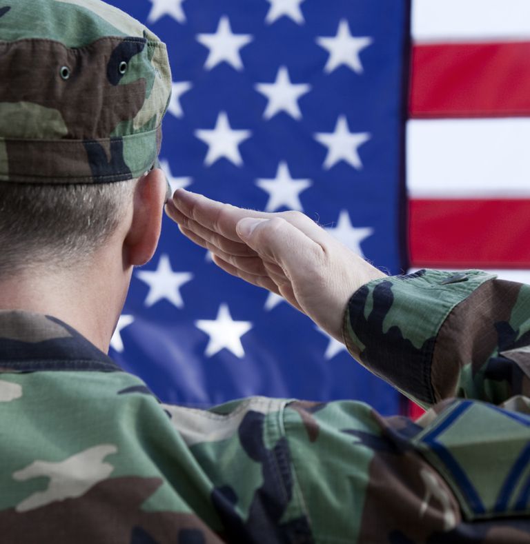 EUA deporta a inmigrante mexicana esposa de infante de Marina