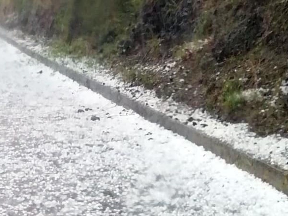 Granizada afecta a más de 100 viviendas en Oaxaca