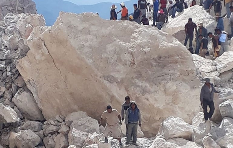 Continúan labores de rescate en mina de Hidalgo gobernador